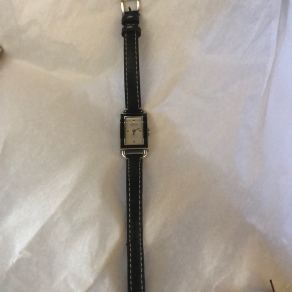 COACH WOMEN’S WATCH SILVER & BLACK - Picture 7 of 7